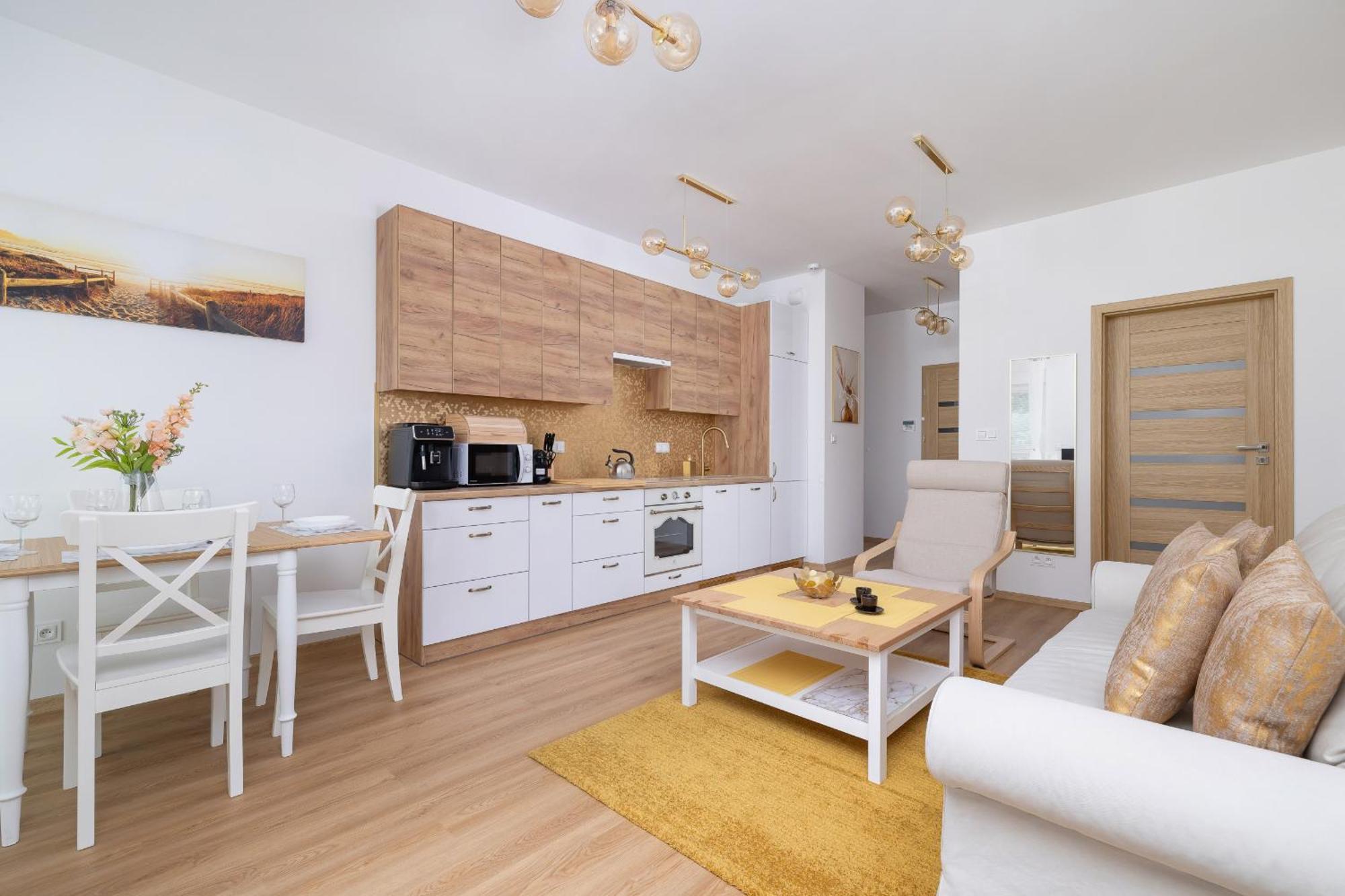 Luxury Two Bedroom Apartment With Terrace And Parking By Renters Prestige Katowice Exterior photo